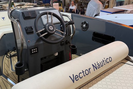 Visita a las instalaciones de Vector Náutico